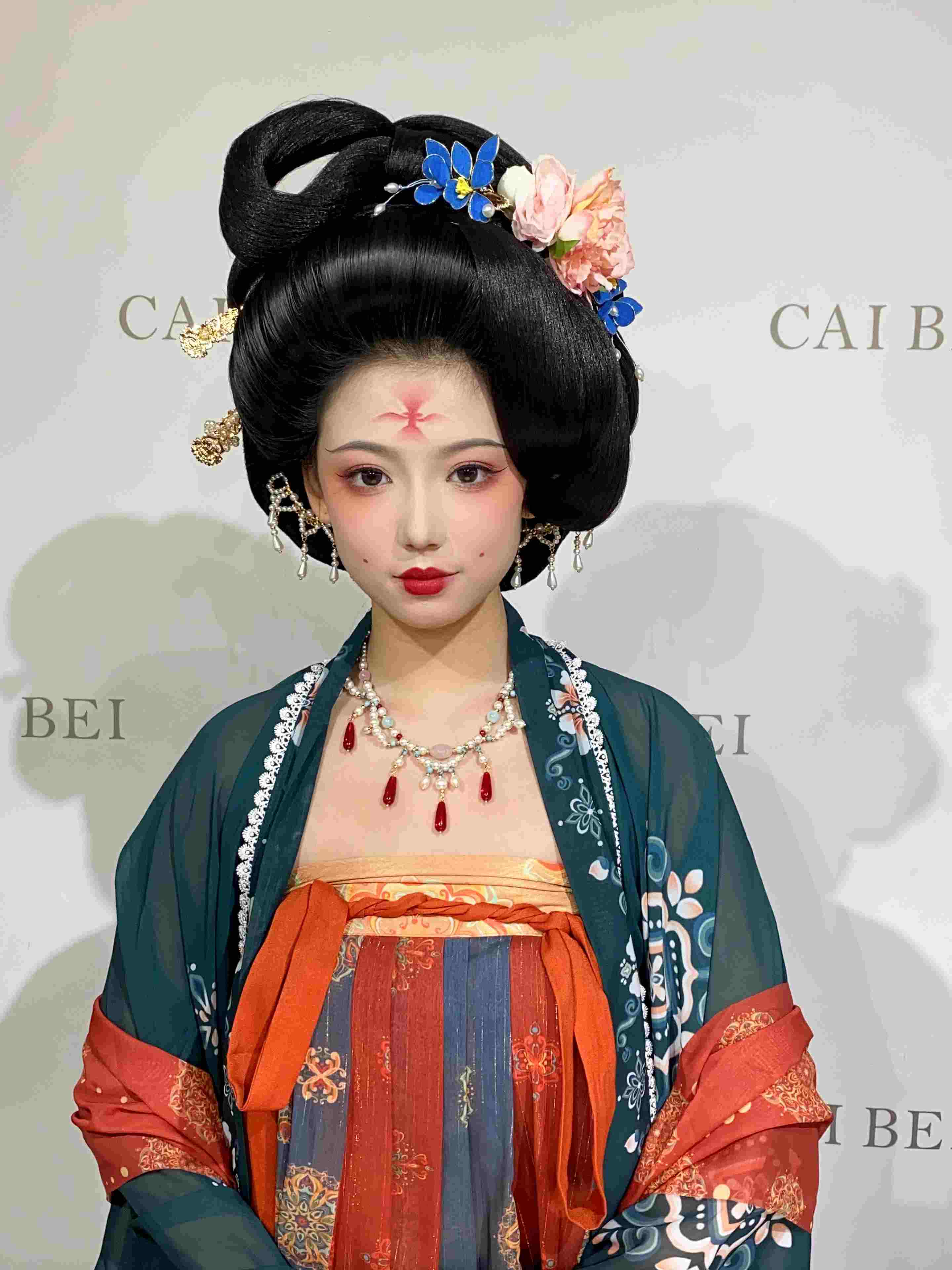 南阳化妆彩妆纹绣培训-彩贝美学苑    学生作品